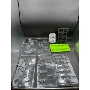 Lot of 8 Halloween Candy Trays – Silicone and Plastic – (Used)